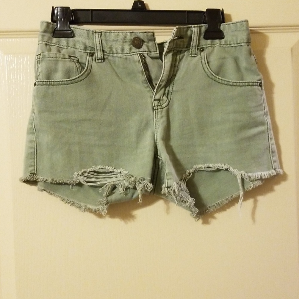 Army green BDG FREJA denim shorts